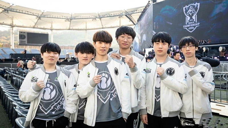 英雄池深不是最基本的吗？如何评价LPL现在选手的基础水准？