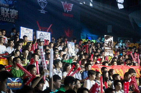 德国杯决赛TOP5： Tarzan 飞入场地并完成了超级空接！